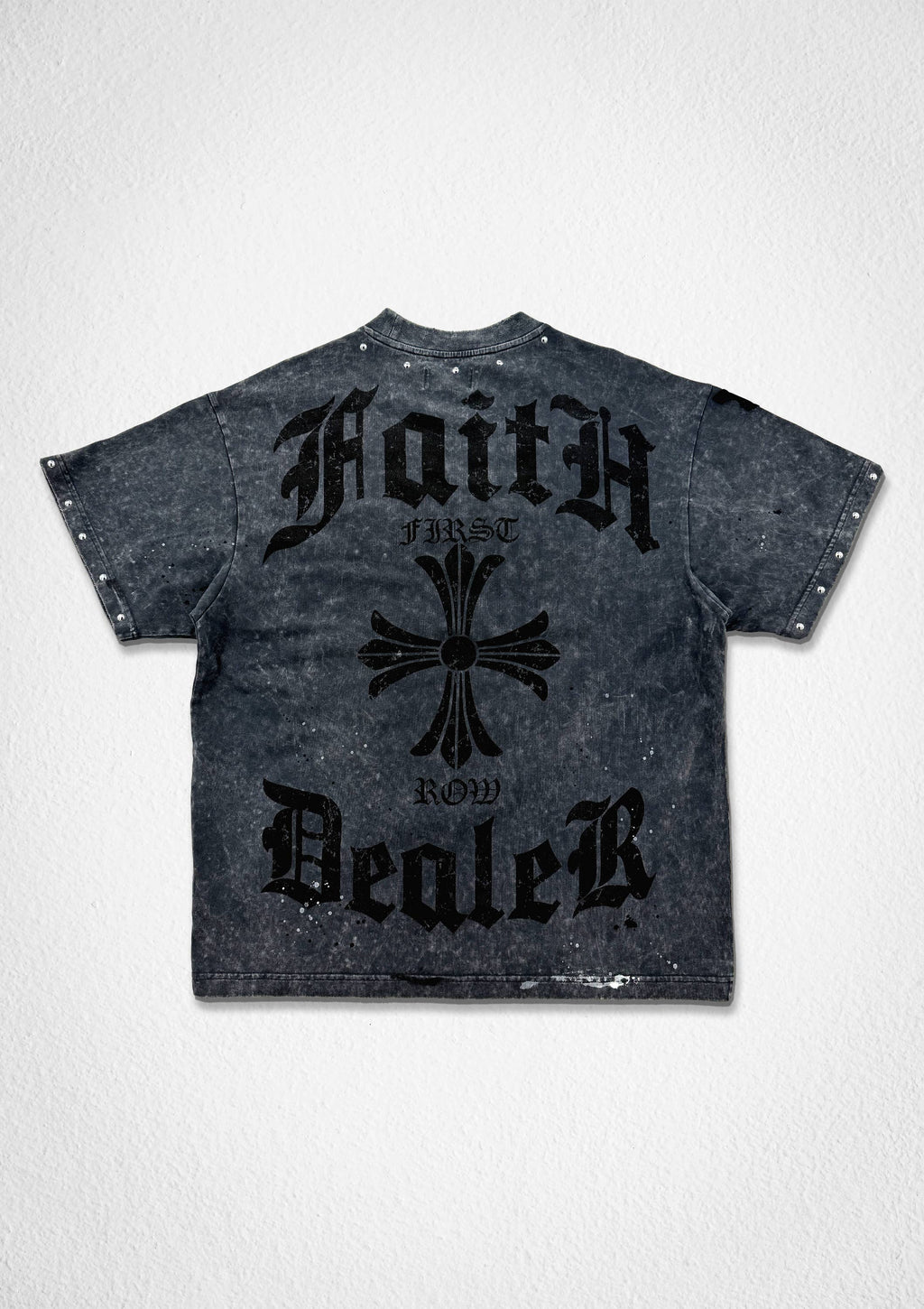 Camiseta Faith Dealer con flor de lis
